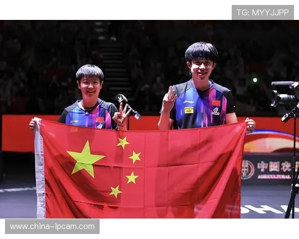 王楚钦带领中国乒乓球队勇攀高峰展现新时代乒乓精神和国际竞技风采 王楚钦带领中国乒乓球队勇攀高峰展现新时代乒乓精神和国际竞技风采