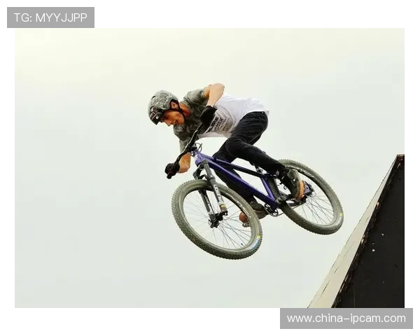 成都极限运动队的进攻策略与热点分析探讨 成都极限运动队的进攻策略与热点分析探讨