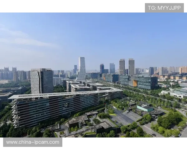 成都足球队在洲际杯中的蜕变与崛起之路全景探秘 成都足球队在洲际杯中的蜕变与崛起之路全景探秘