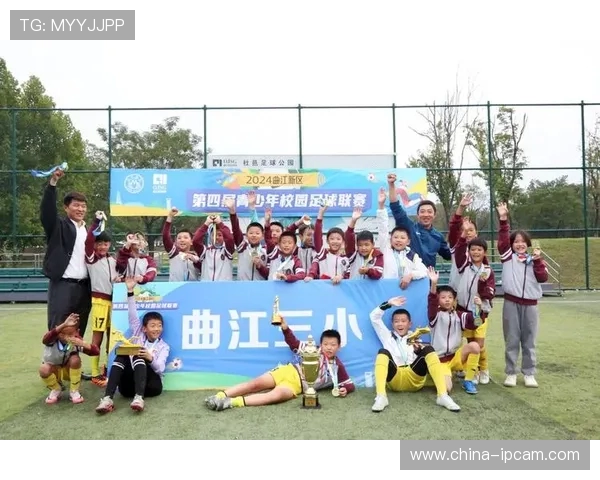 重庆飞盘队与西安飞盘队赛后复盘分析两队状态与表现对比