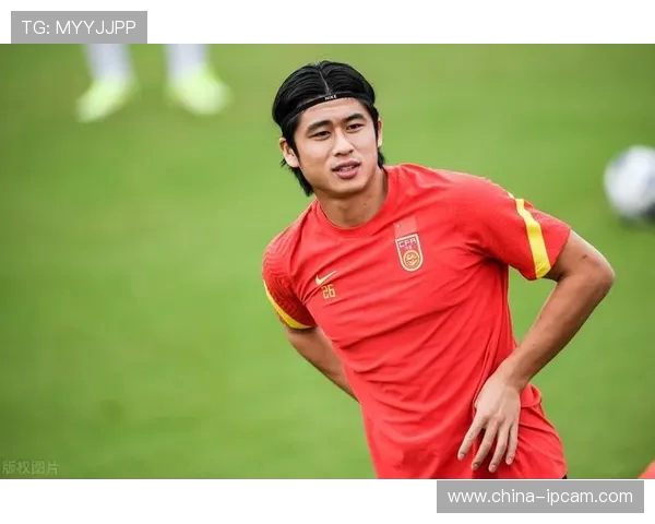 张玉宁：从青涩新星到国家队锋线支柱的成长历程与挑战