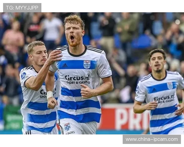 兹沃勒与赫拉克勒的激烈对决揭示了足球战术的博弈与球队实力的较量